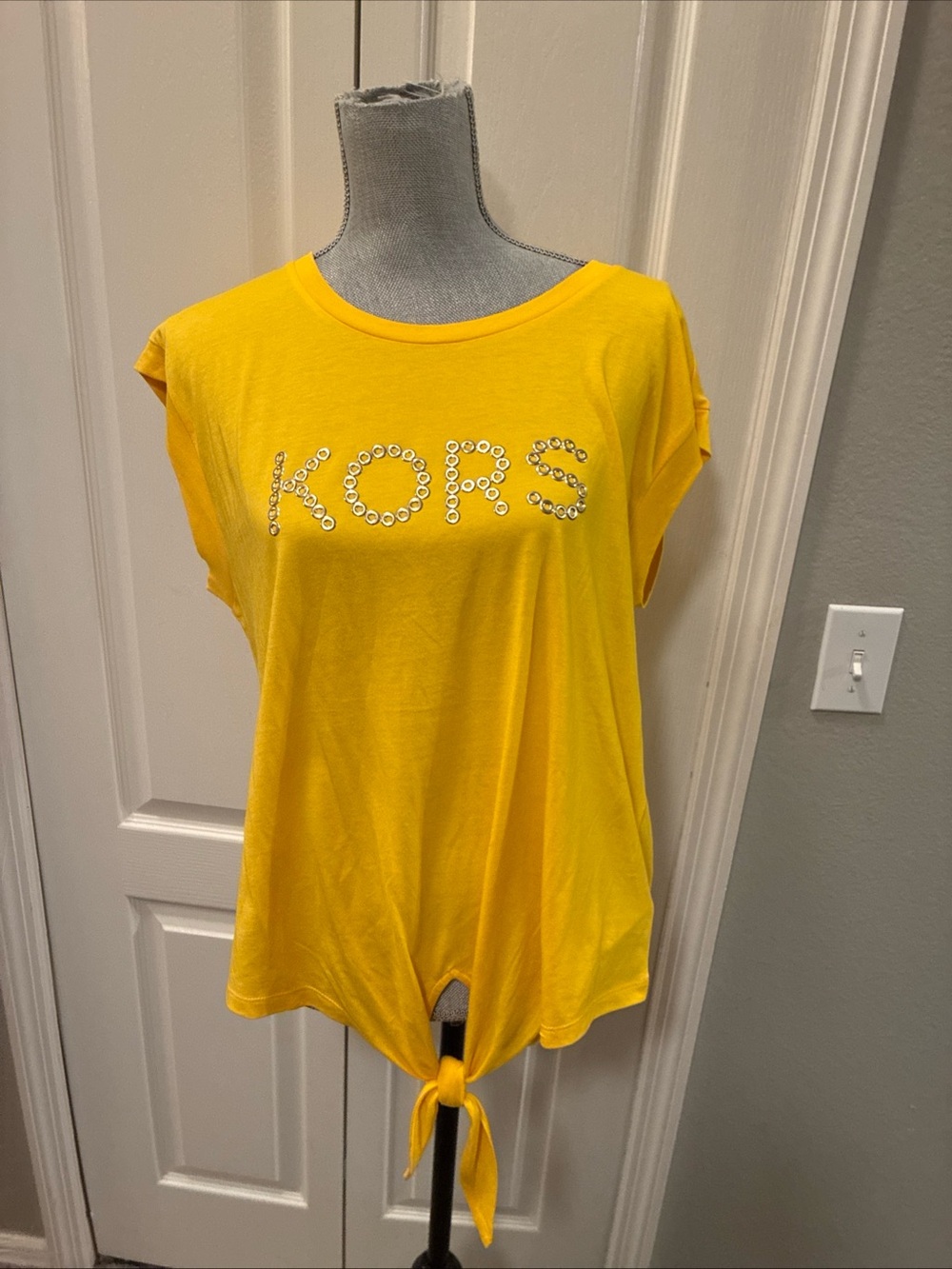 Michael kors ladies tie front tee shirt size large